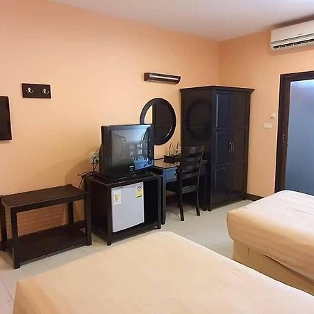 The Victory Hotel Ban Muang Daeng エクステリア 写真
